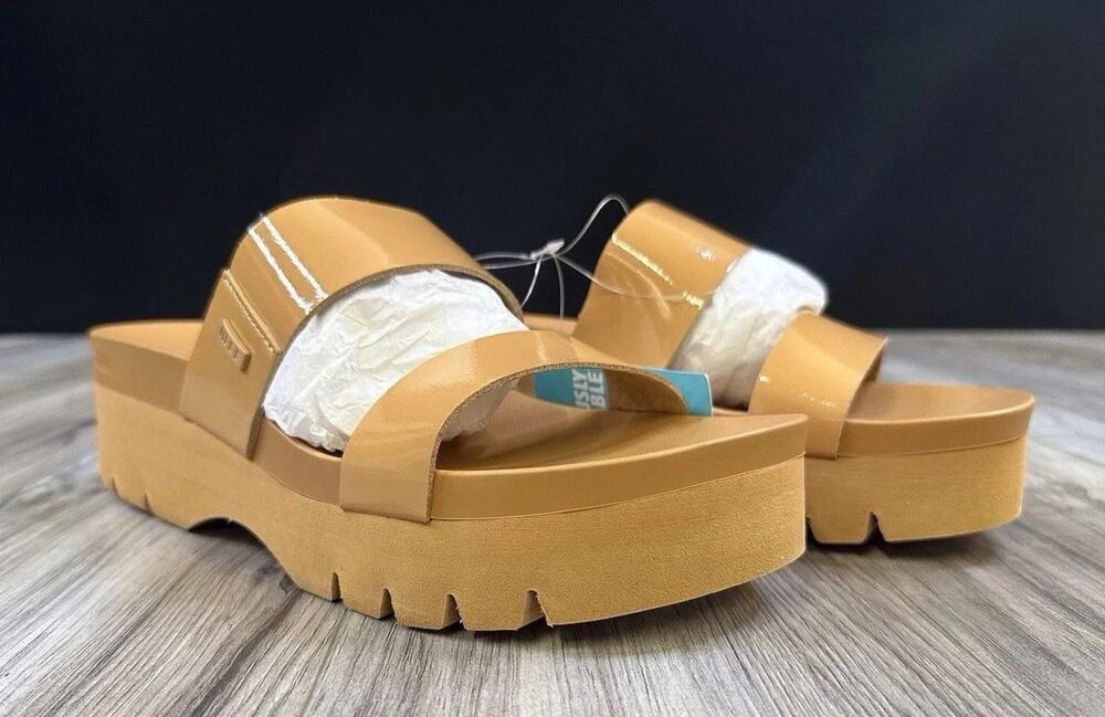 Reef Cushion Vista Higher Natural Patent Platform Sandal Women's Size 11 NEW